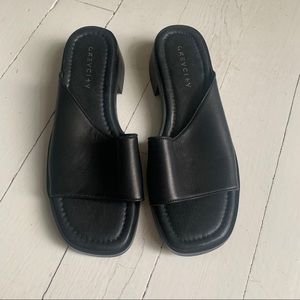 90s inspired platforms